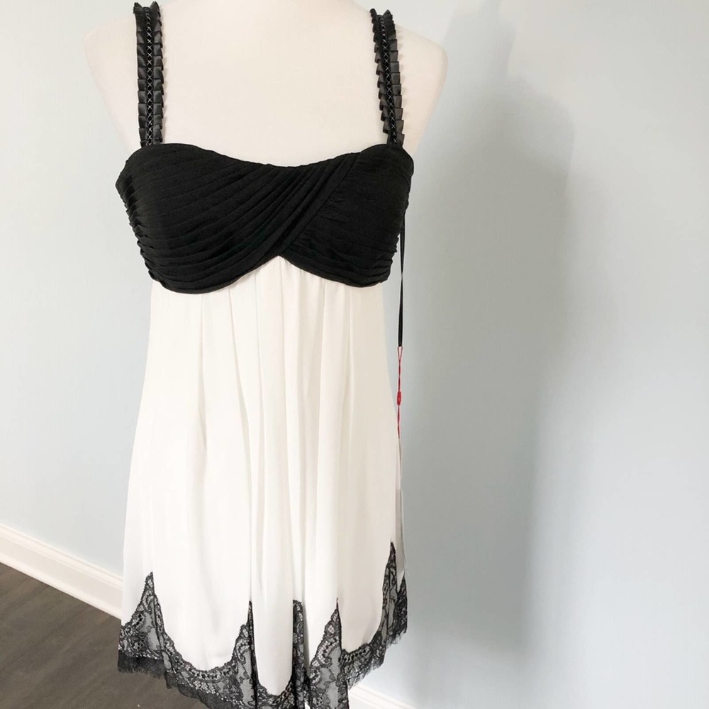 B/W Flow Dress 12 - Love it just a little to small